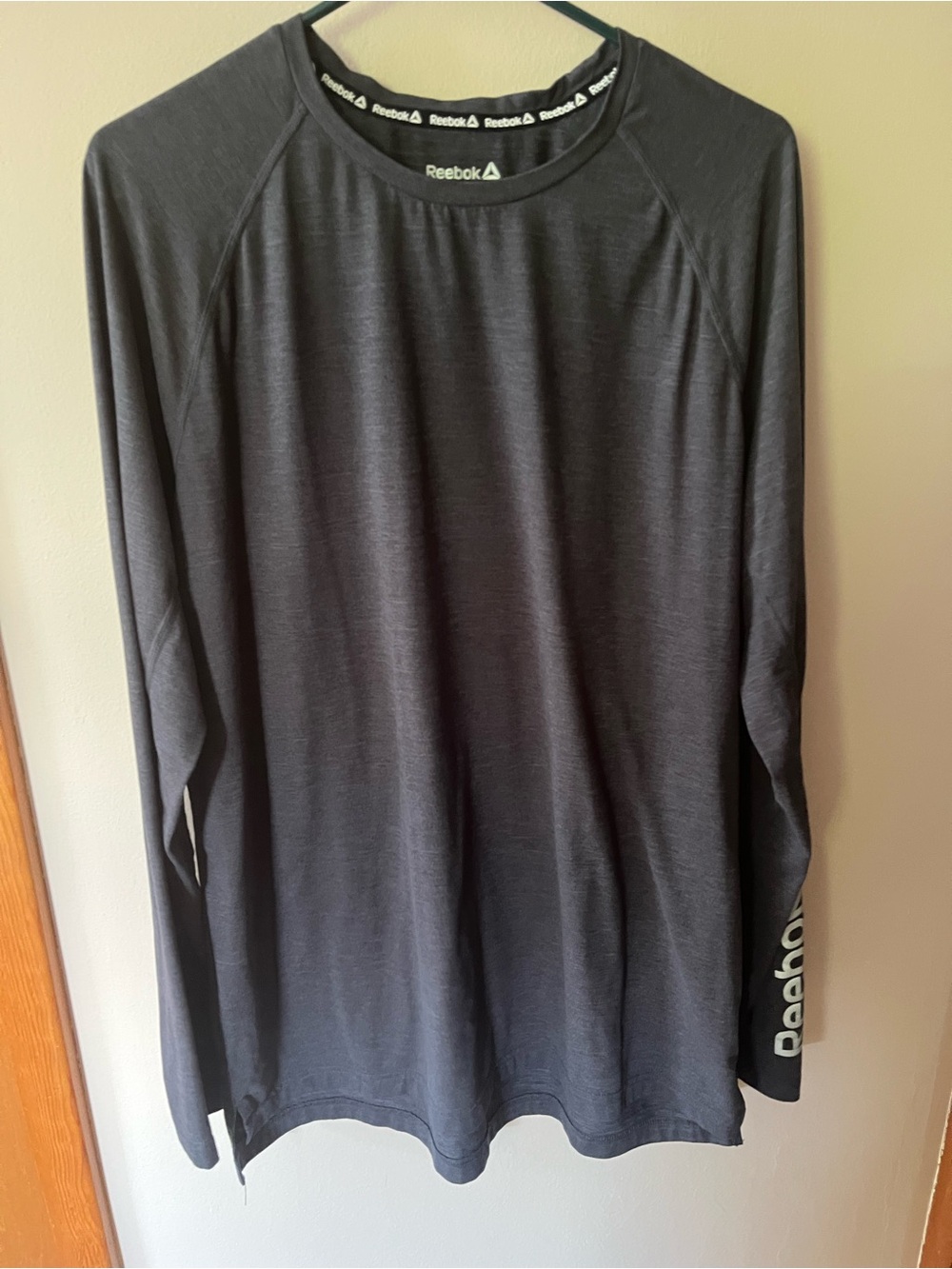Reebok Black Long Sleeve Crewneck Athletic Tee